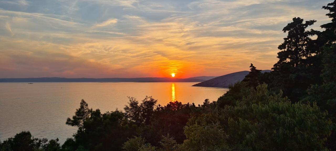 Studio Apartman Stara Baška Exterior foto