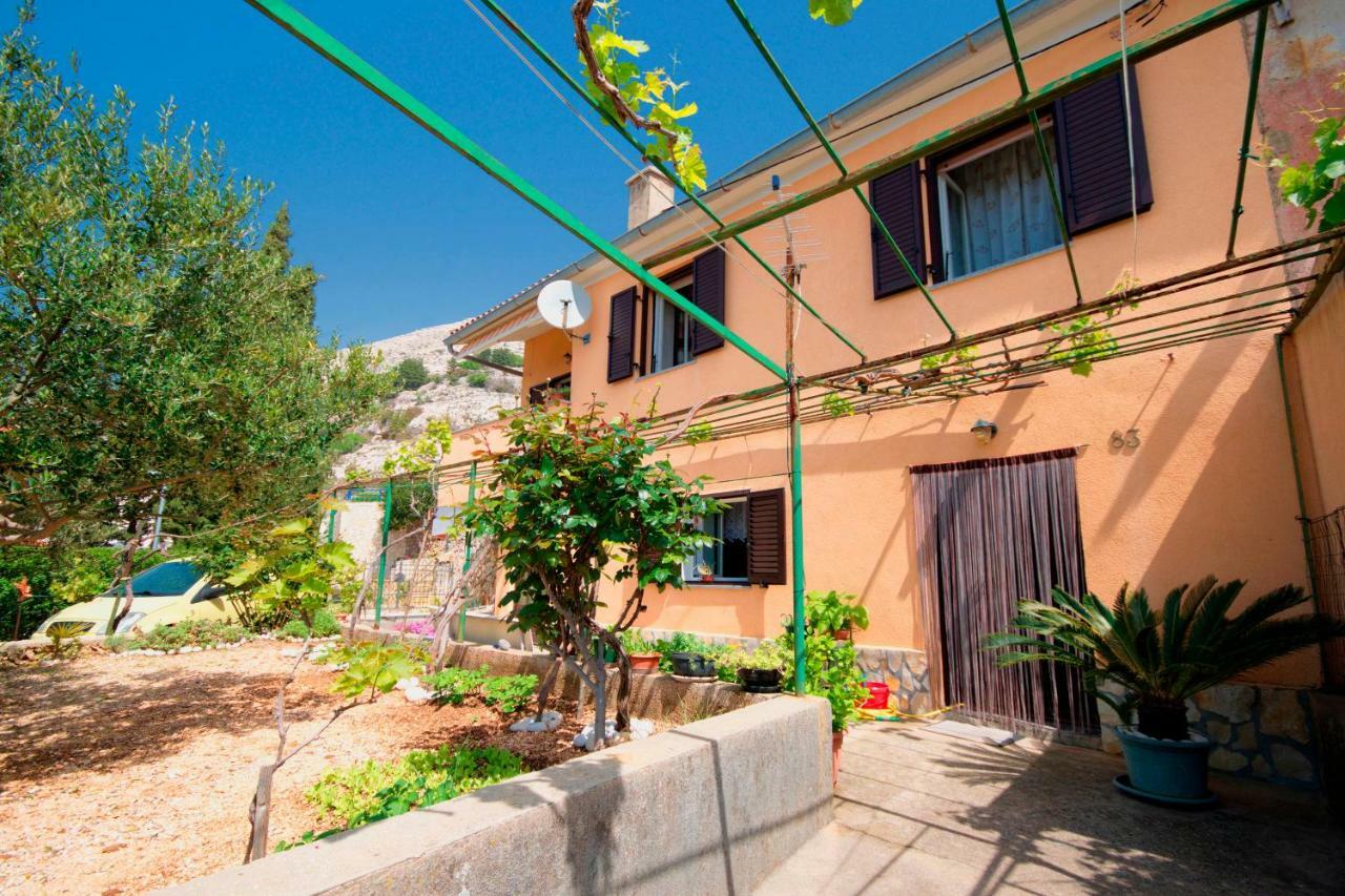 Studio Apartman Stara Baška Exterior foto